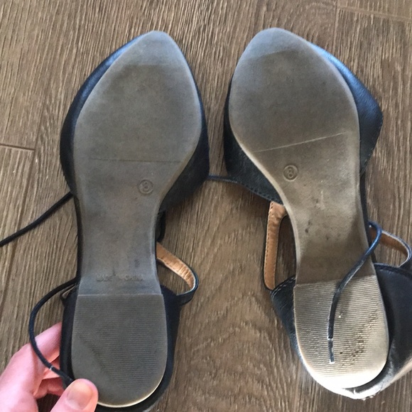 Gap Black Flats - Picture 3 of 3